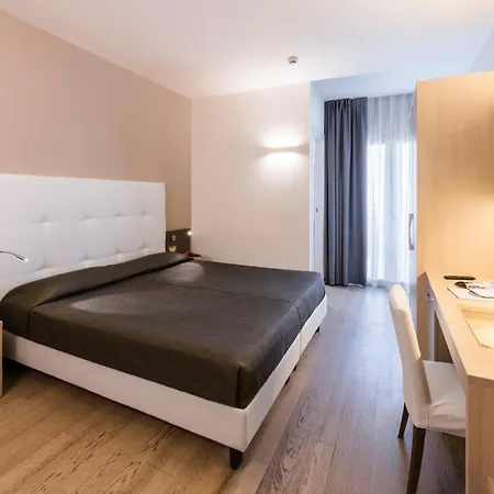 Italy Отель 4*