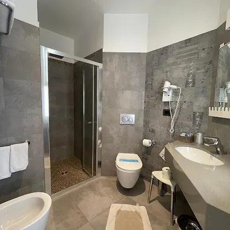 Italy 4*