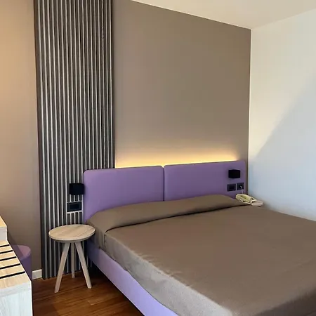 Italy 4*