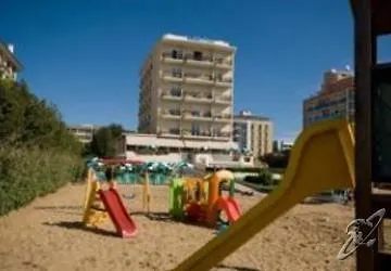 Ξενοδοχείο Italy 4*