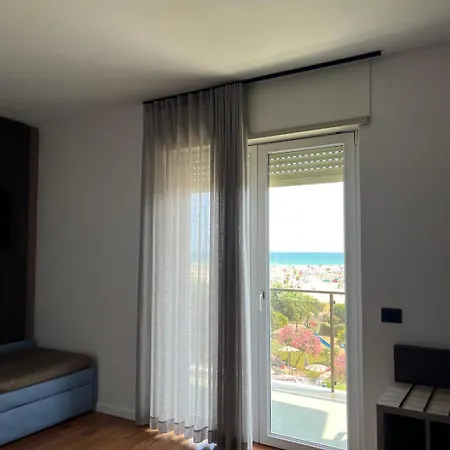 Italy 4* Μπιμπιόνε