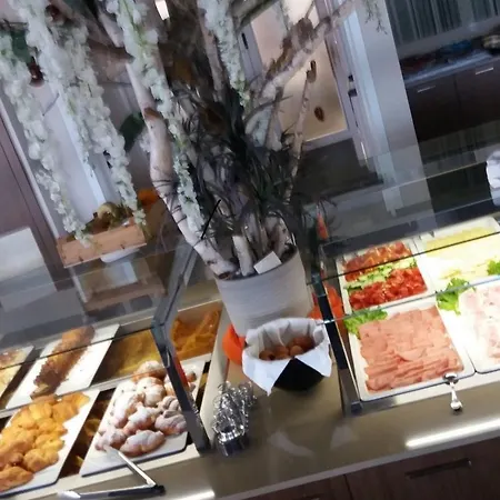 Italy 4* Μπιμπιόνε