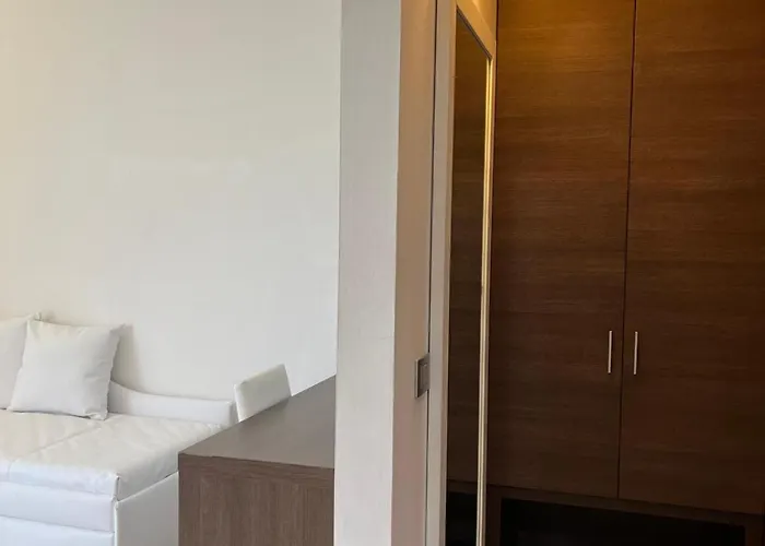 Hotel Italy 4*